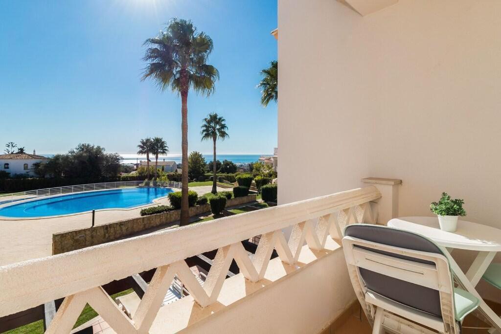 Вилла Fantastic Townhouse With Pool And Sea Views Албуфейра Экстерьер фото